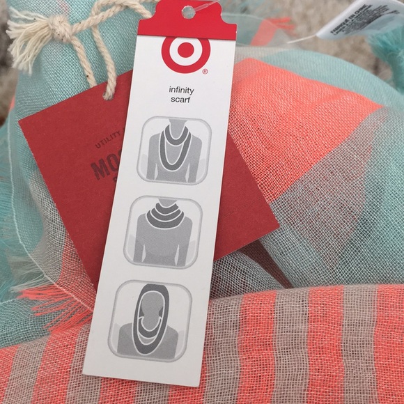 Mossimo Infinity Scarf Brand New! - Picture 3 of 3